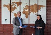 Signing of the contract to attract foreign students between the University of Science and Culture and Amaaj Kian Danesh Institute